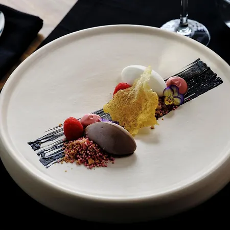 أجنحة وفيلات فاخرة رقم 5 في ميكونوس Mykonos Town