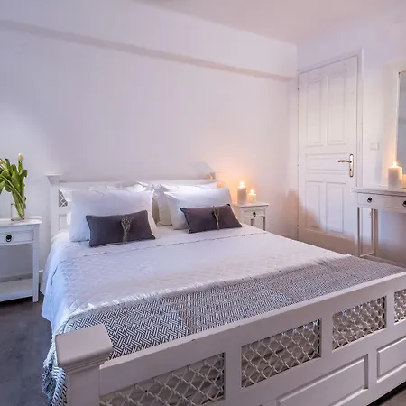 أجنحة وفيلات فاخرة رقم 5 في ميكونوس Mykonos Town