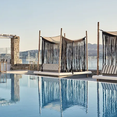 فندق أجنحة وفيلات فاخرة رقم 5 في ميكونوس 4*