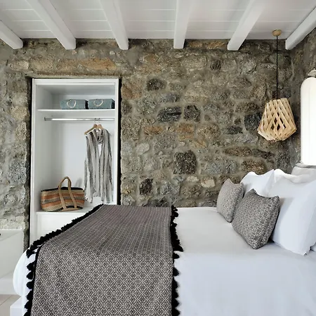 أجنحة وفيلات فاخرة رقم 5 في ميكونوس فندق 4*