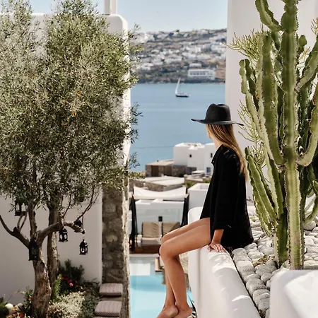 Mykonos No5 Luxury & 4* Mykonos Town