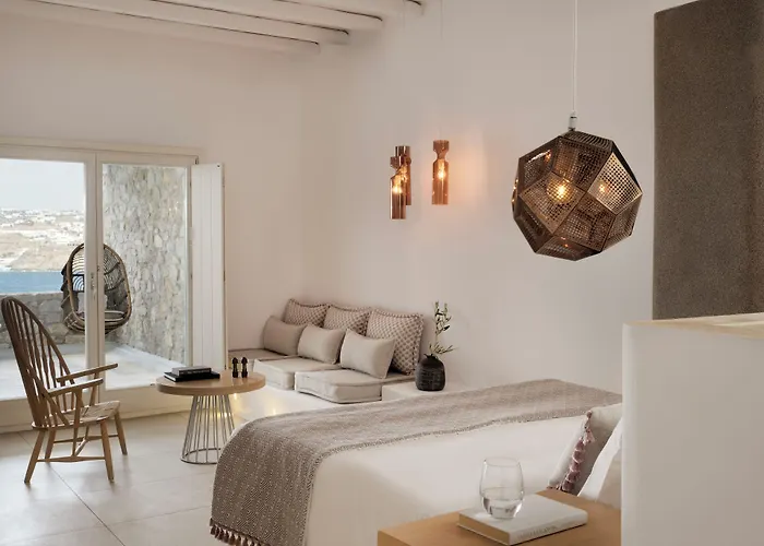 Mykonos No5 Luxury & 4* Mykonos Town